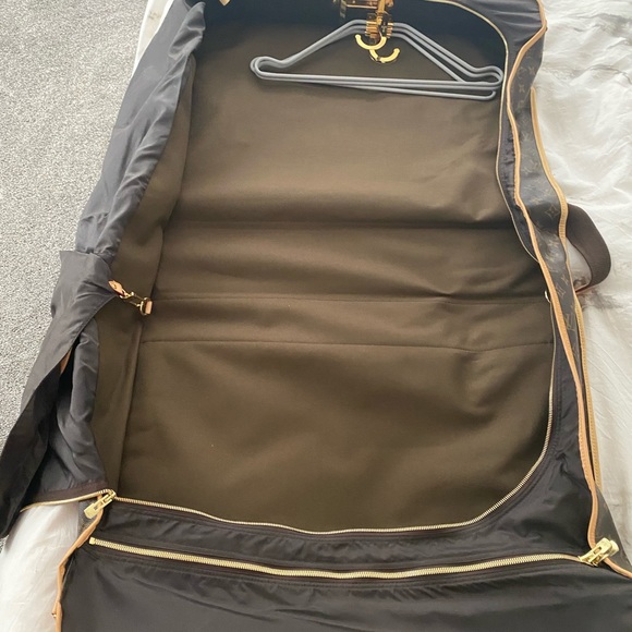 louis vuitton garment bag 3 hangers - Picture 6 of 8